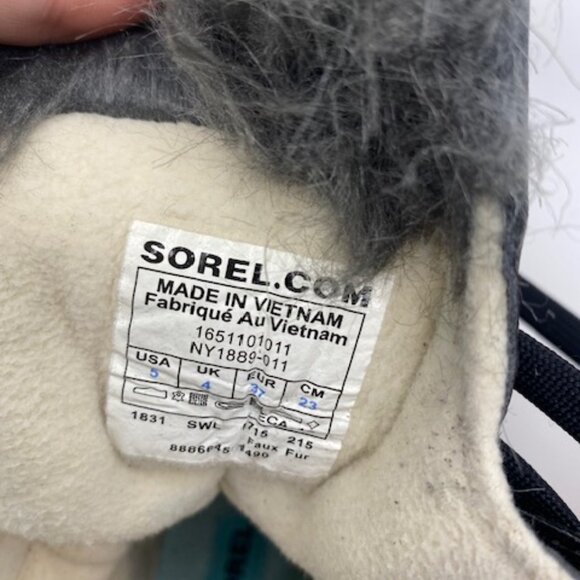 Kids SOREL black and blue lace up snow boots faux fur - Picture 12 of 13